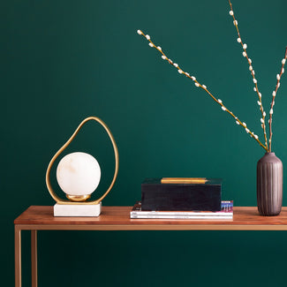 Polyphemus alabaster table lamp