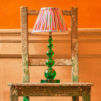 Tiny Aurora rechargeable table lamp in green