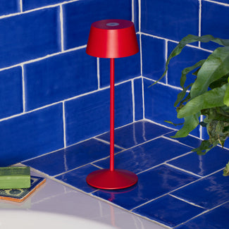 Scoon rechargeable table lamp in firecracker