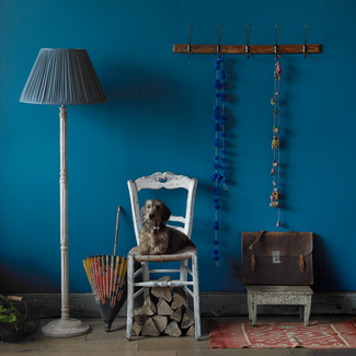 Roxanne floor lamp in distressed whitewash