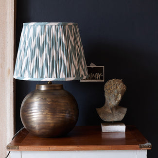 Aladdin table lamp in vintage brass