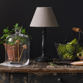 Daisy table lamp in ebony