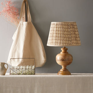 Venus table lamp in natural wood